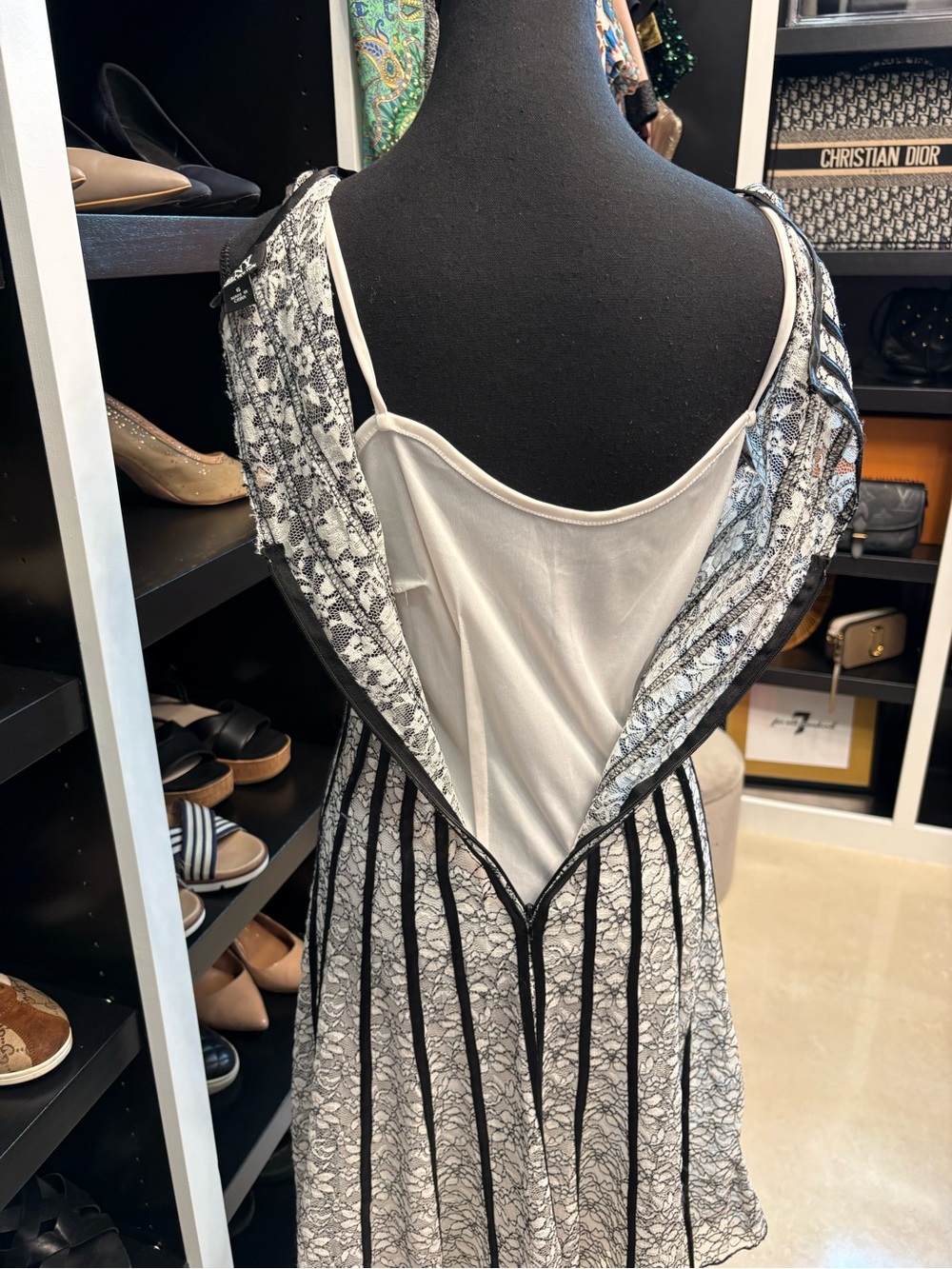 SLNY Black and White Sleeveless Striped Lace Midi Dress - Picture 5 of 11